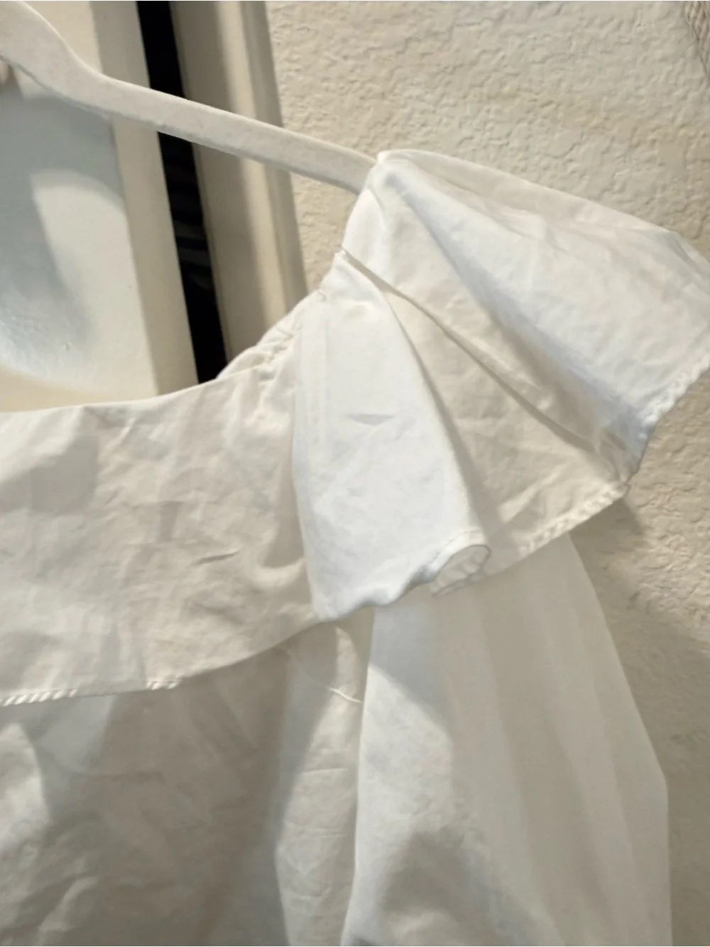Banana Republic off Shoulder Ruffle Cotton Top - White XS